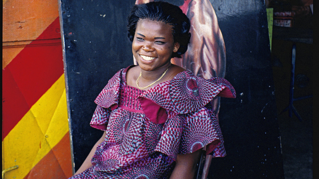 Série Costa do Marfim - Moda, Abidjan-África, 1993. Foto de Maureen Bisilliat/ Acervo Instituto Moreira Salles.